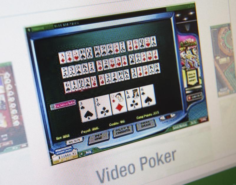 Cuáles son las ventajas de apostar en el video poker en un casino online